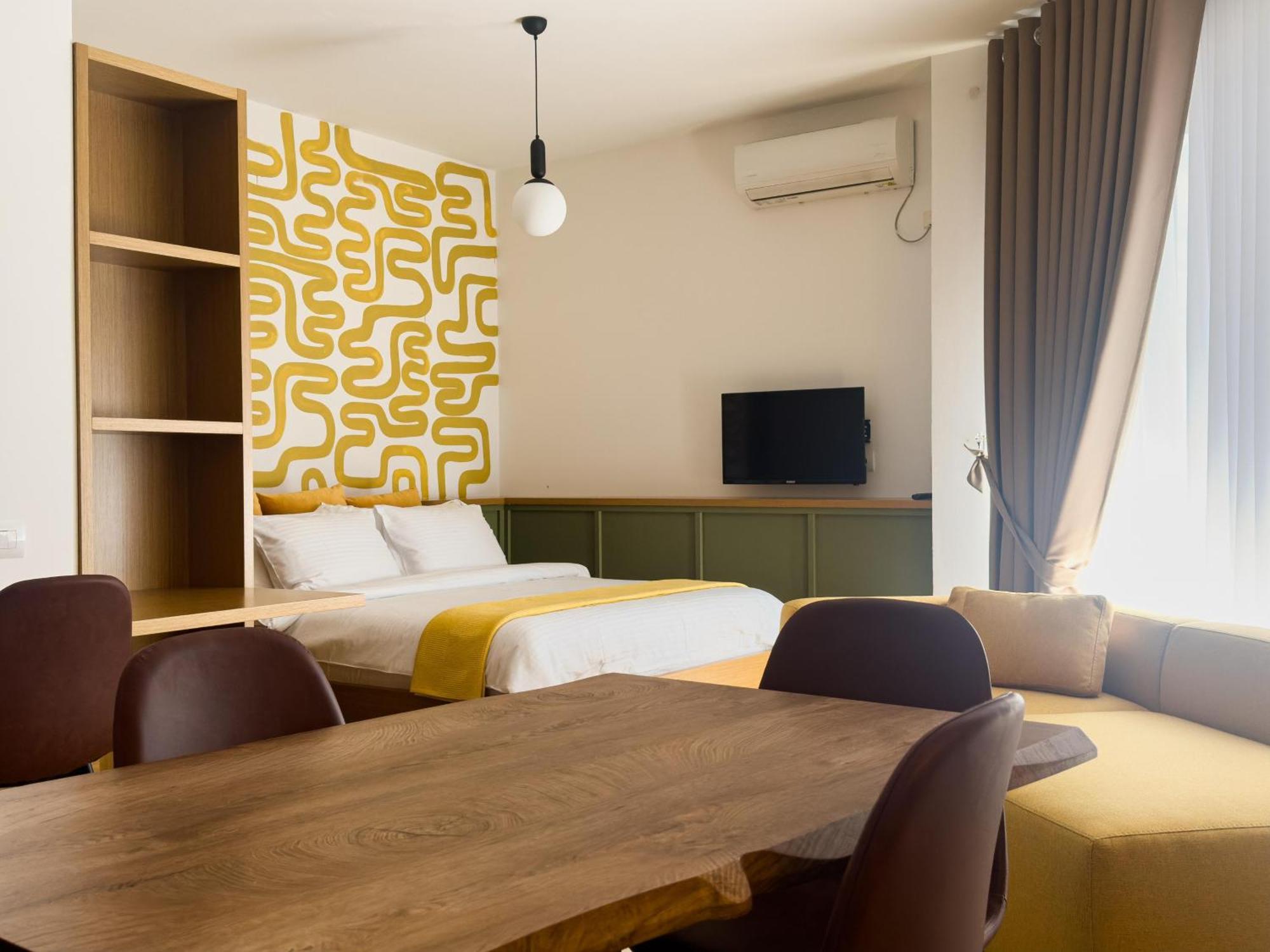 Flora Apartments Sarandë エクステリア 写真