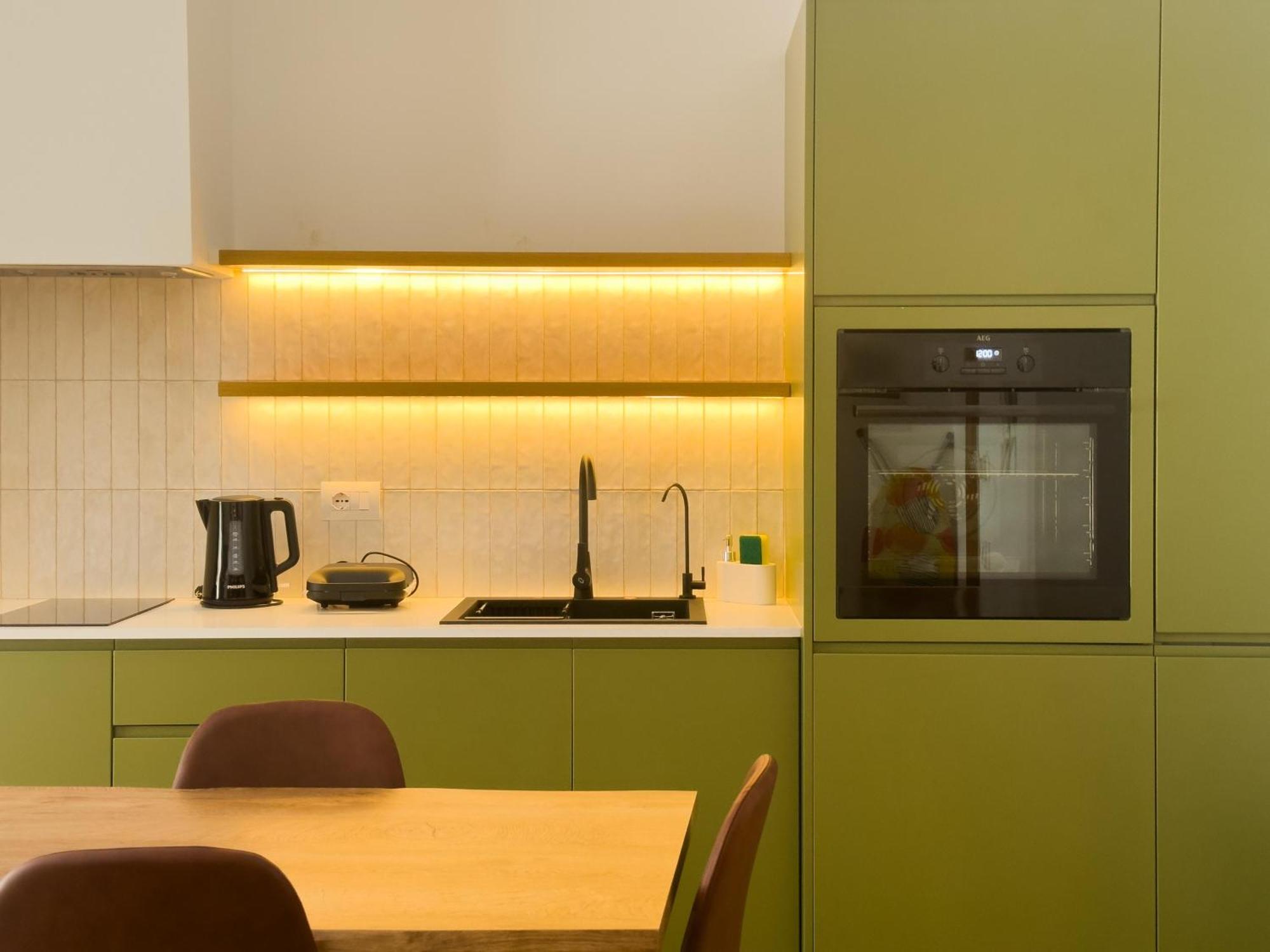 Flora Apartments Sarandë エクステリア 写真